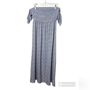 Blue with whiteflowers off the shoulder unbranded maxi dress medium